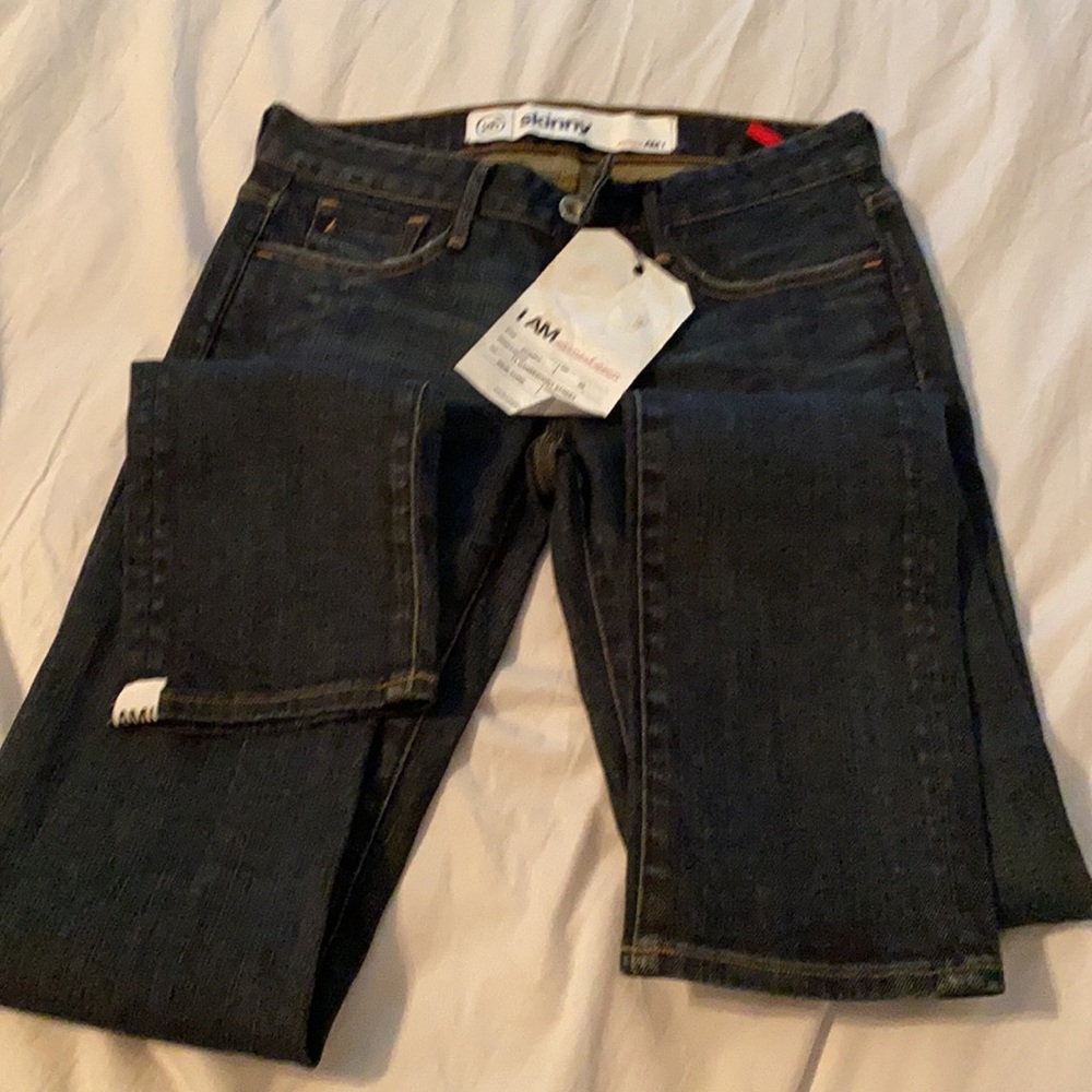 New Women’s Earnest Sewn jeans size 25